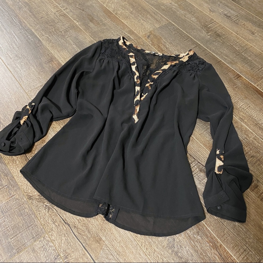 Miss Me Womens Button Down V Neck Blouse Black Leopard Top Long Sleeves